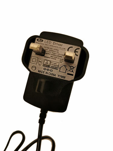 UK Driver LED Treiber Stecker Transformator 5.5W 12V Steckertrafo – LED-Treiber 24V