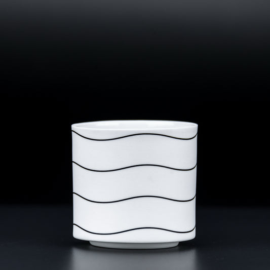 Teelichtglas aus Porzellan – Vase / Glasvase / Deko-Vase – stilvolles Wohnaccessoire & Dekoartikel aus Europa