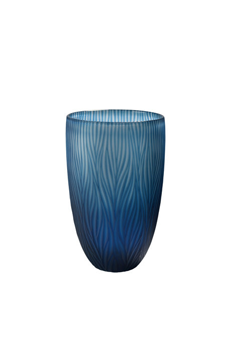 Schmale Vase aus Glas blau 18x28cm mit geschliffenen Muster mundgeblasen mundgeblasen, Handwerkskunst