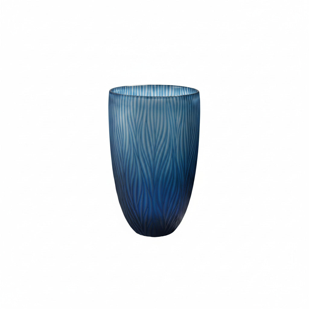 Schmale Vase aus Glas blau 18x28cm mit geschliffenen Muster mundgeblasen mundgeblasen, Handwerkskunst