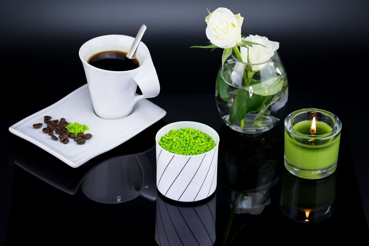 Teelichtglas Kerzenstander aus Porzellan Weiß Teelichthalter 6,5cm – Vase / Glasvase / Deko-Vase – stilvolles Wohnaccessoire