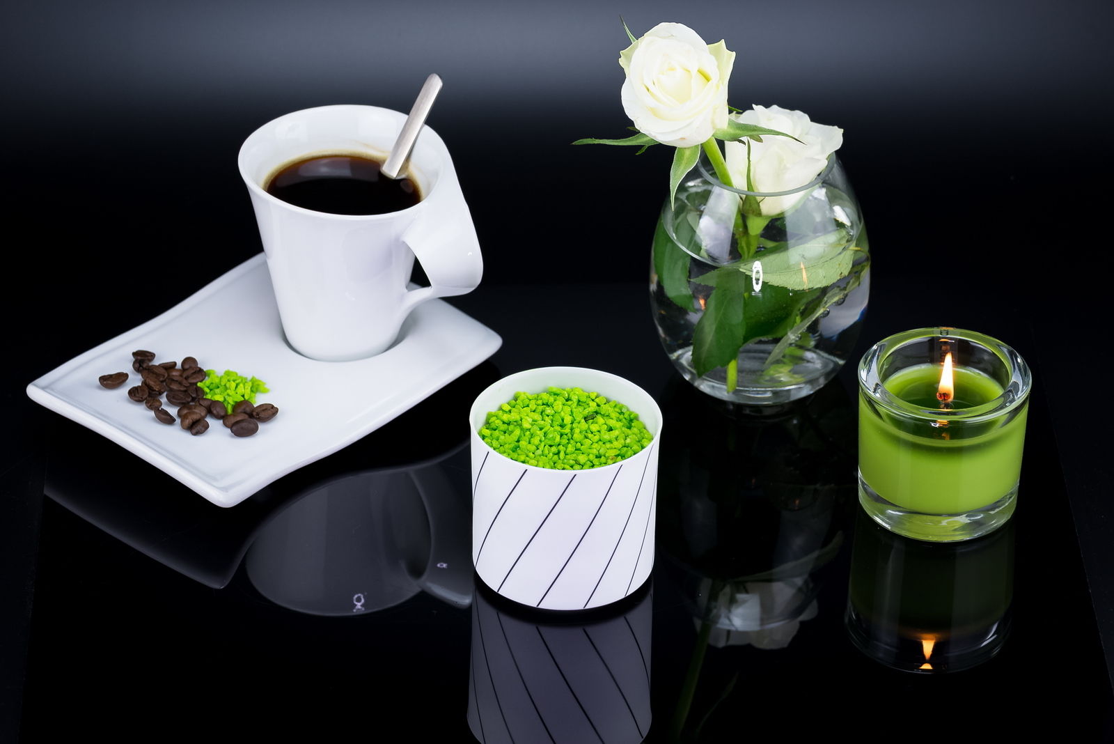 Teelichtglas Kerzenstander aus Porzellan Weiß Teelichthalter 6,5cm – Vase / Glasvase / Deko-Vase – stilvolles Wohnaccessoire