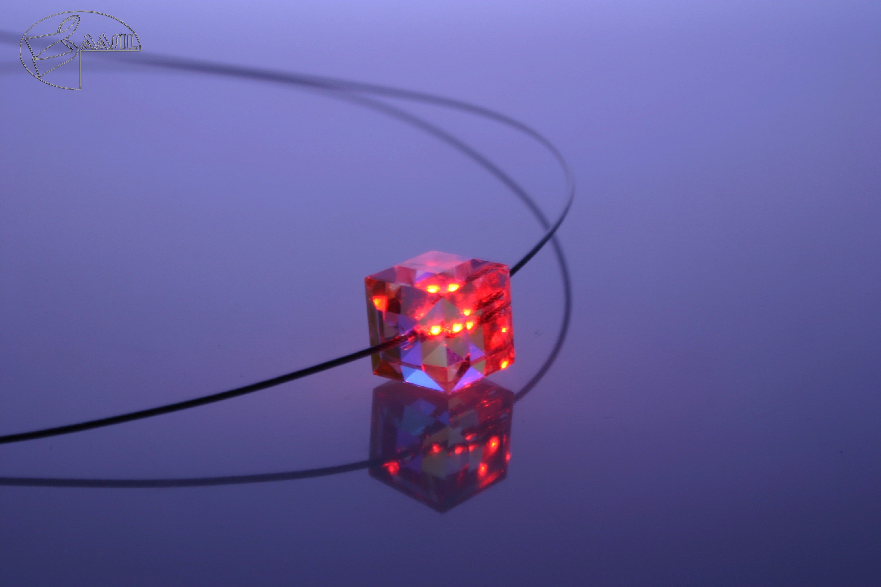 Leuchtende Halskette – Cube (geschliffen) – Rot – Swarovski® Elements