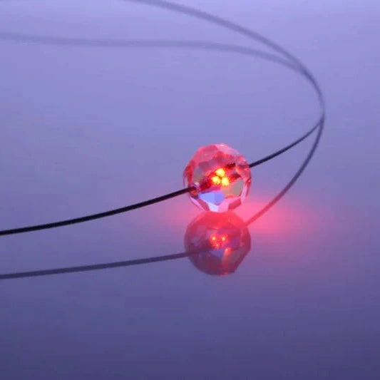 Leuchtende Halskette – Ball (geschliffen) – Rot – Swarovski® Elements
