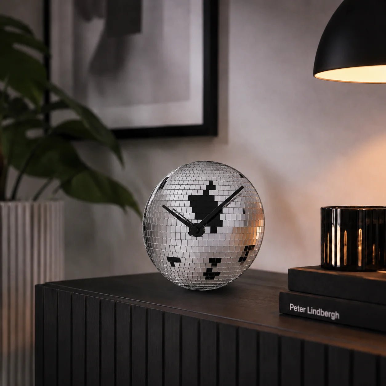 Runde Design Uhr 20 cm mit Spiegel-Glasplatte