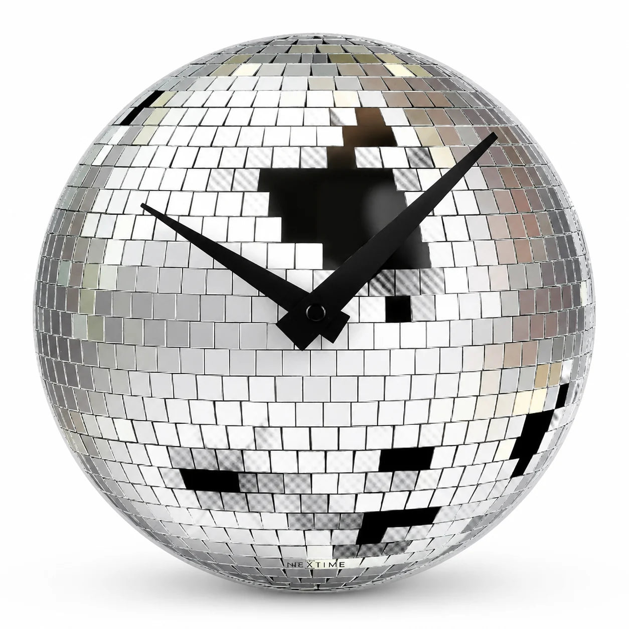 Discokugel Uhr - modernes Design-Statement