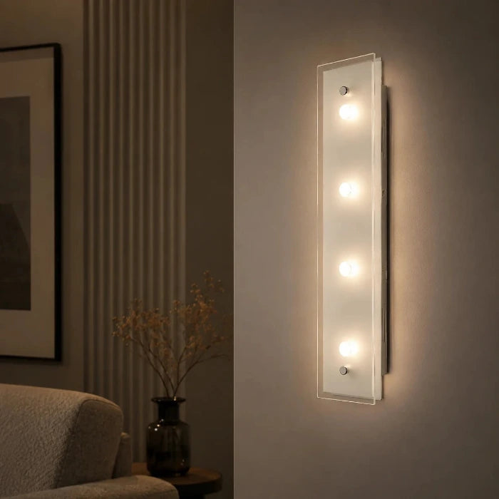 Die 46 cm lange ESTO Lumiera LED-Wandleuchte