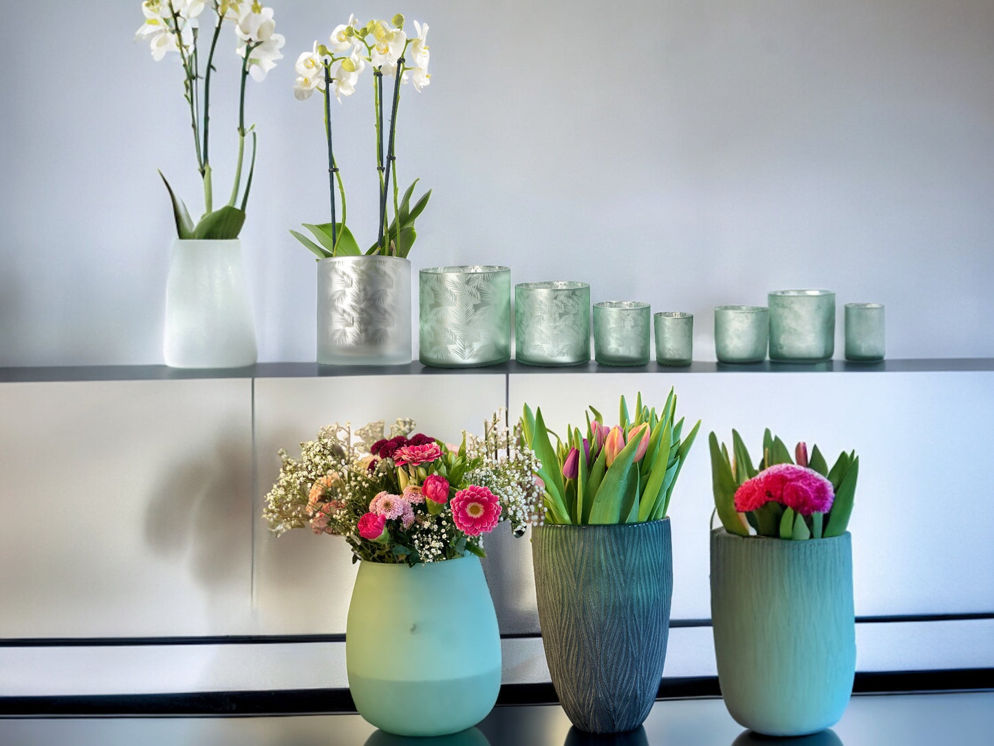 Vase Übertopf aus Glas blau silber mit Blumen 24,5cm