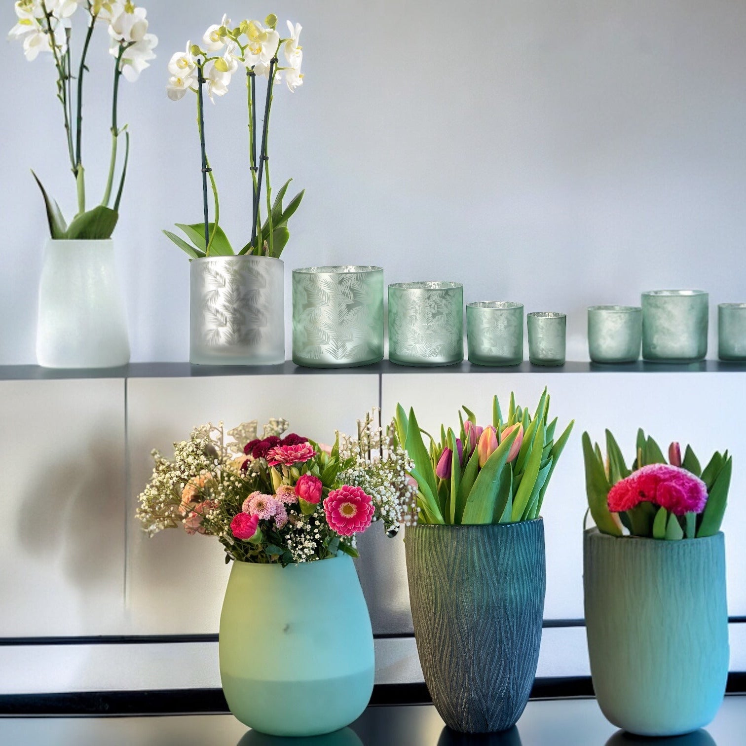 Vase Übertopf aus Glas blau silber mit Blumen 24,5cm