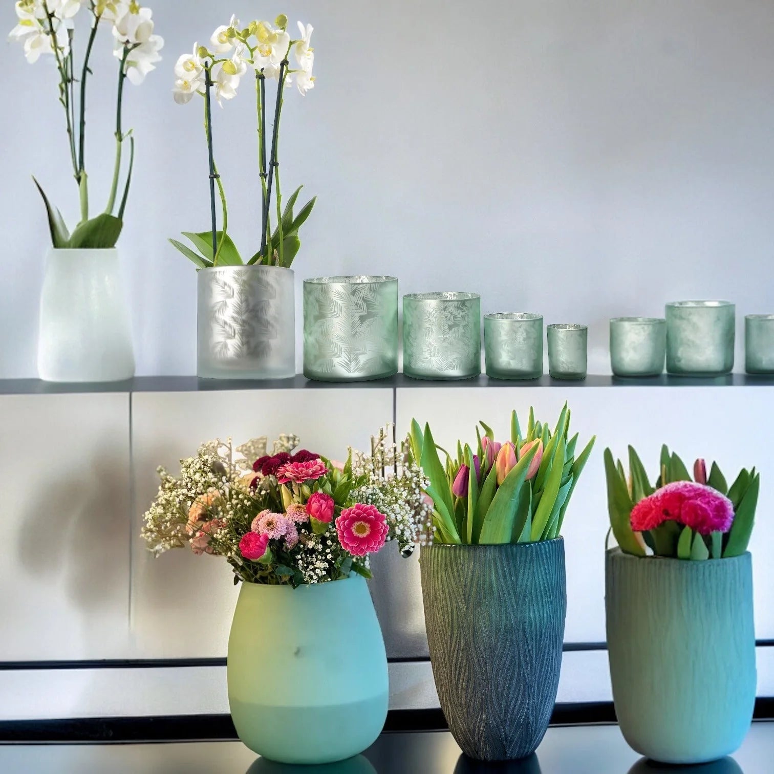 Vase Übertopf aus Glas blau silber mit Blumen 24,5cm