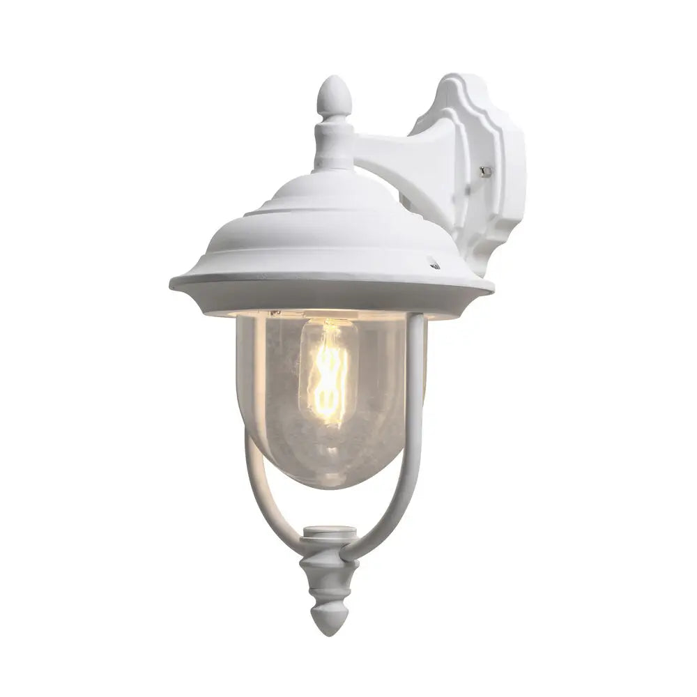 Weiße Außenwandlampe im klassischen Landhausstil mit Aluminiumgehäuse und transparenter Leuchtenabdeckung