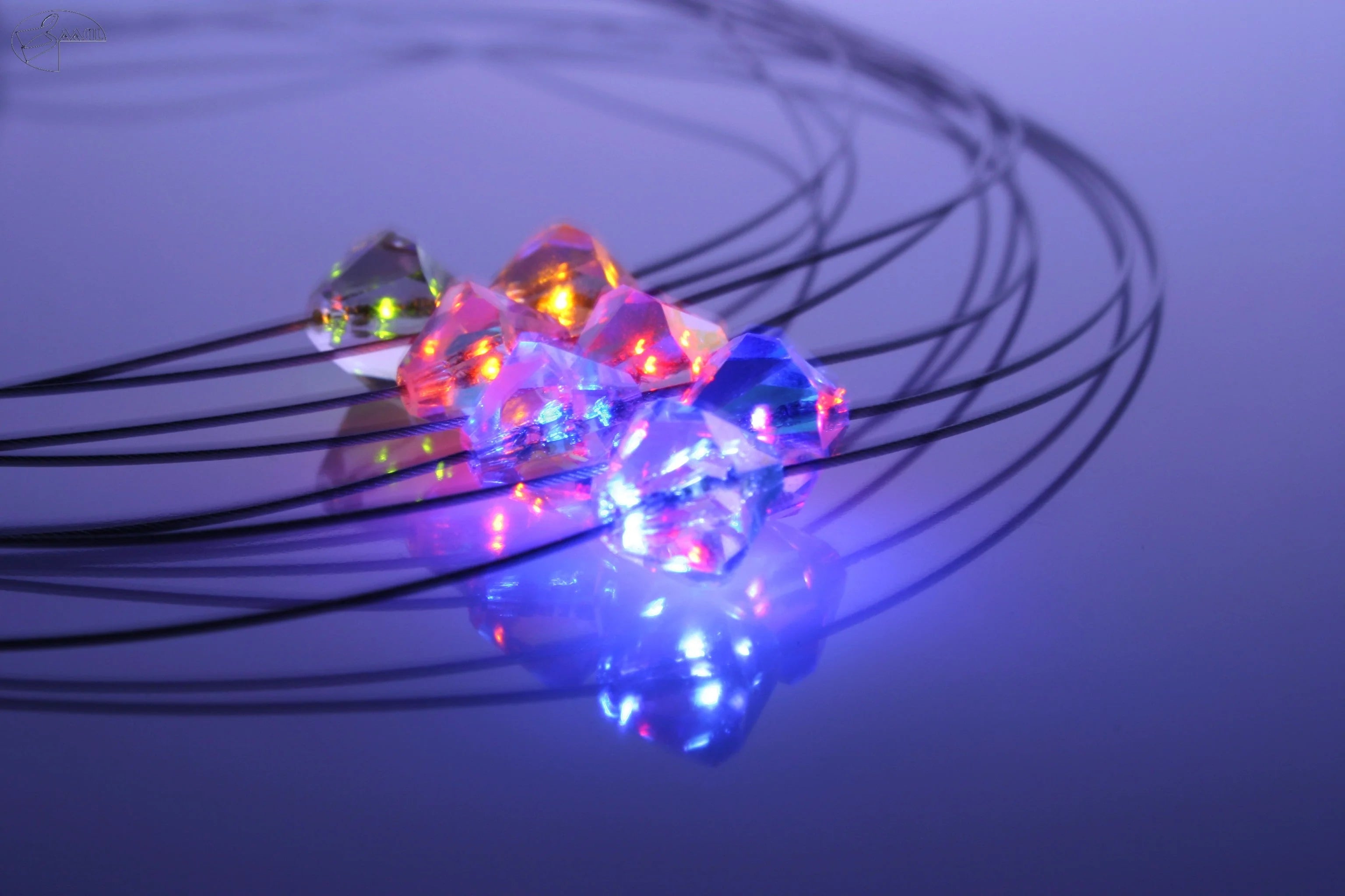 Leuchtende Halskette – Bicone (geschliffen) – Weiß – Swarovski® Elements