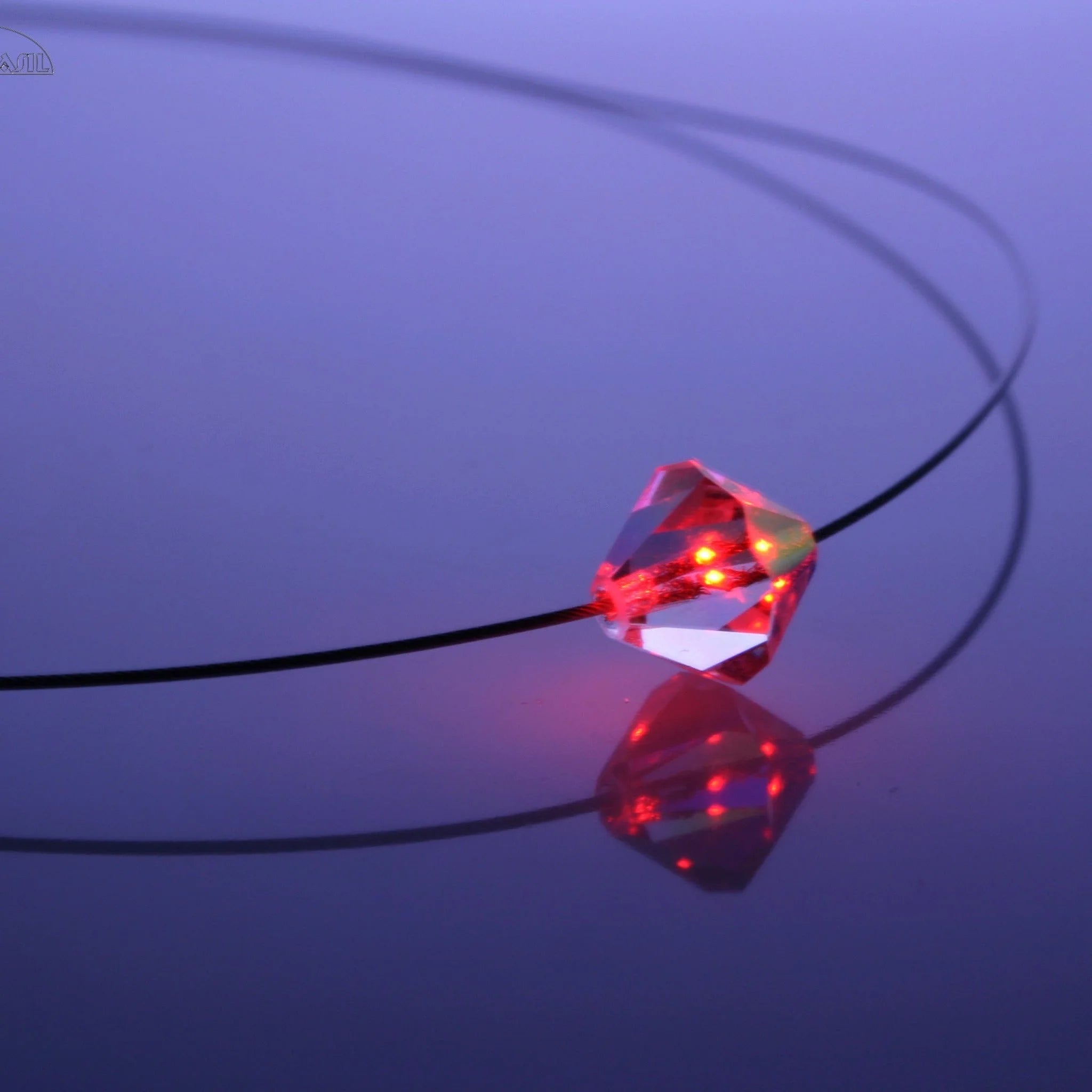 Leuchtende Halskette – Bicone (geschliffen) – Rot – Swarovski® Elements