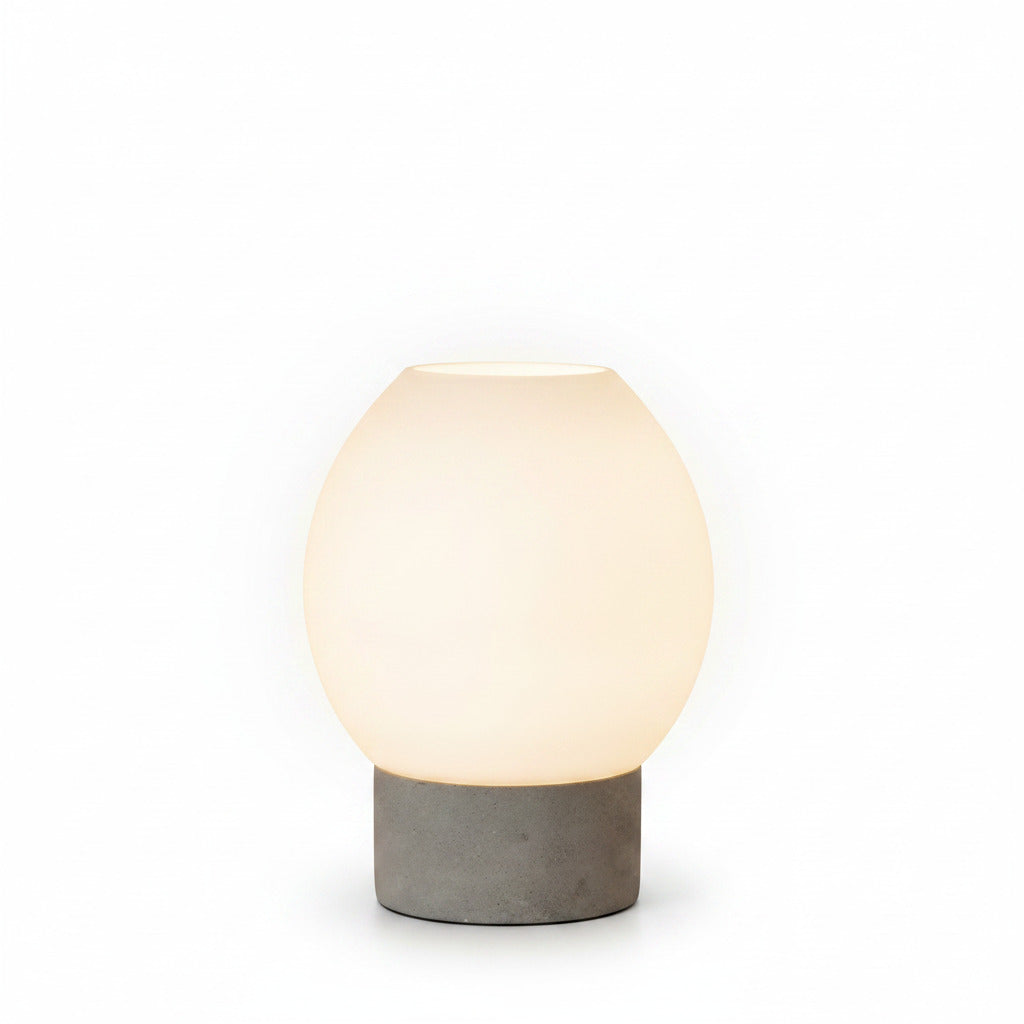 Kleine LED Tischlampe Johannesburg mit Betonfuß Tischlampe