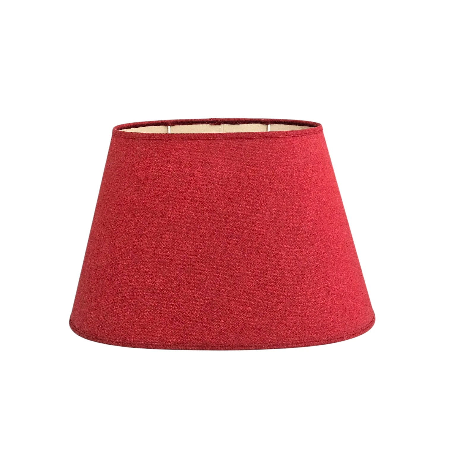 Ovaler roter Lampenschirm aus echtem Leinen als freigestellte Produktansicht mit sichtbarer Form und heller Innenseite, Light & Living, Artikelnummer 35435-1782