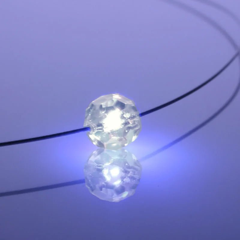 Leuchtende Halskette – Ball (geschliffen) – Weiß – Swarovski® Elements