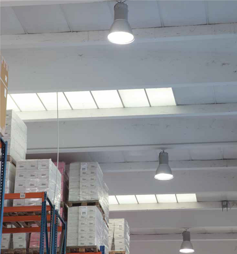 105W LED Hallenpendelleuchte High Bay Luxxi 4000K