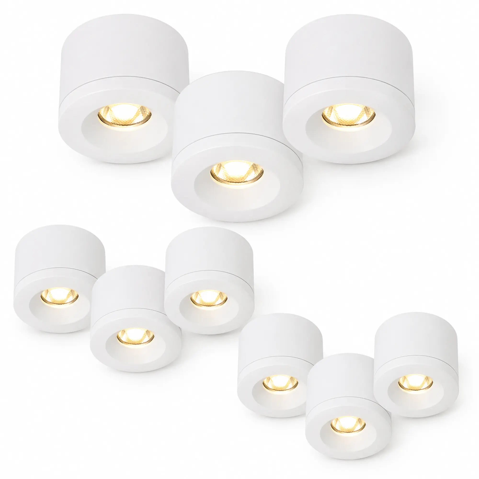 Malmbergs MD-29 9er-Set mit neun weißen Mini-LED-Spots, eingeschaltet mit warmweißem Licht bei 2700 K
