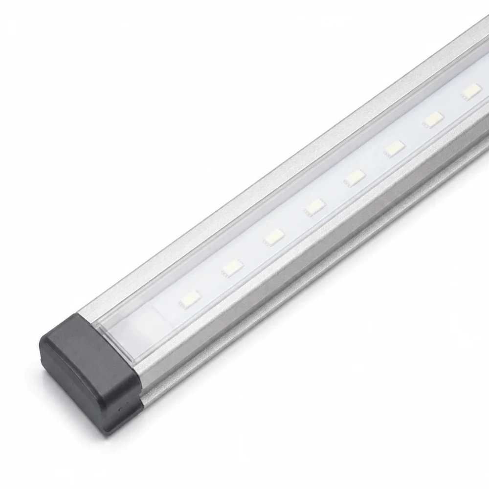 Detailansicht der Olbia LED-Lichtleiste mit Aluminiumprofil und Lichtabdeckung