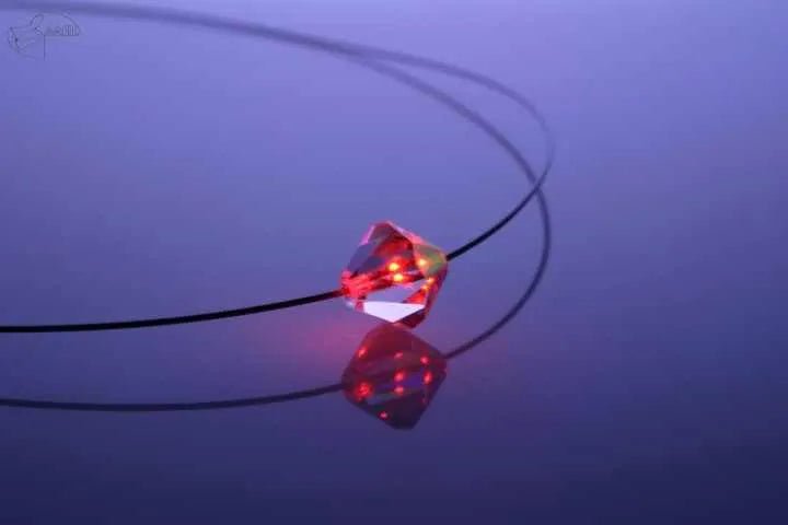 Leuchtendes Armband – Bicone (geschliffen) – Rot – Swarovski® Elements