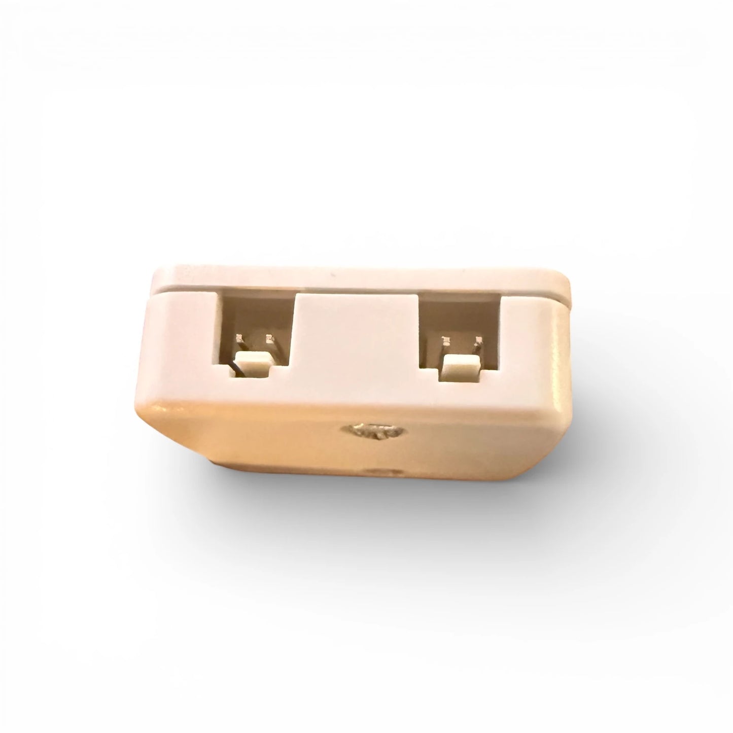 SLT5 12V LED Netzgerät mit 6 Mini AMP Anschlussbuchsen für Möbeleinbauleuchten