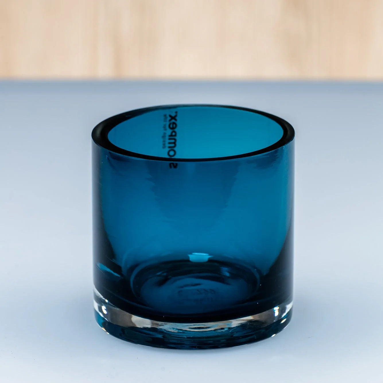 SPARK Dekoglas Glas Dunkel Blau Teelichthalter – Vase / Glasvase / Deko-Vase – stilvolles Wohnaccessoire & Dekoartikel aus Eu