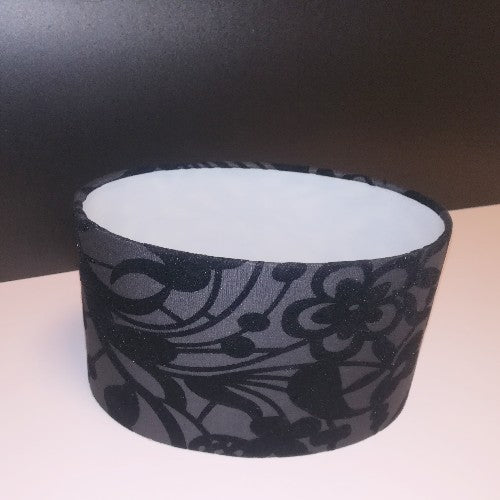 Textil Lampenschirm E27 oval 22x15 Dekor schwarz – Lampenschirm Stoff