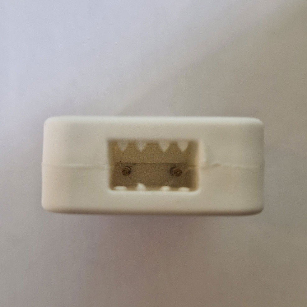 Verbinder Connector 2-polig für LED Streifen Stripes 230V 220V AC plus minus pol 2 pinne